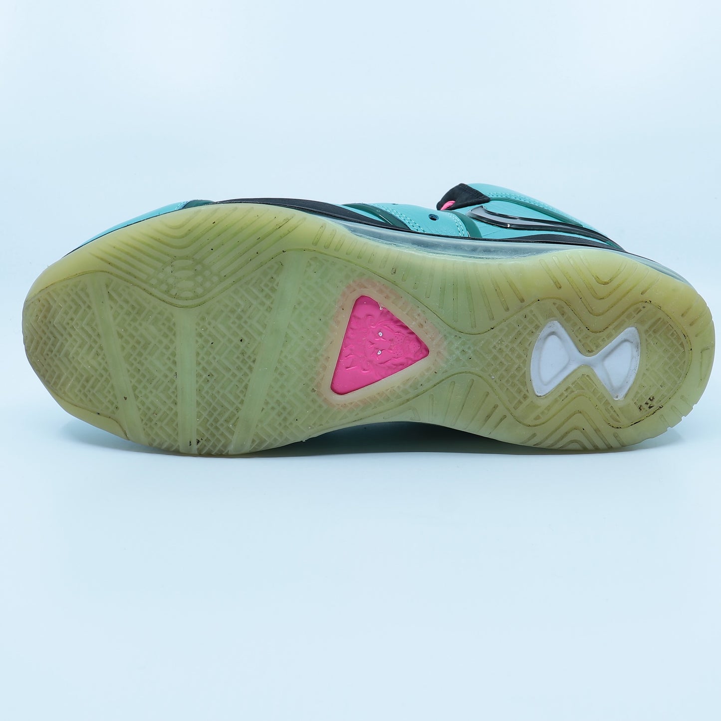 Nike LeBron 8 South Beach 2021 Size 11.5