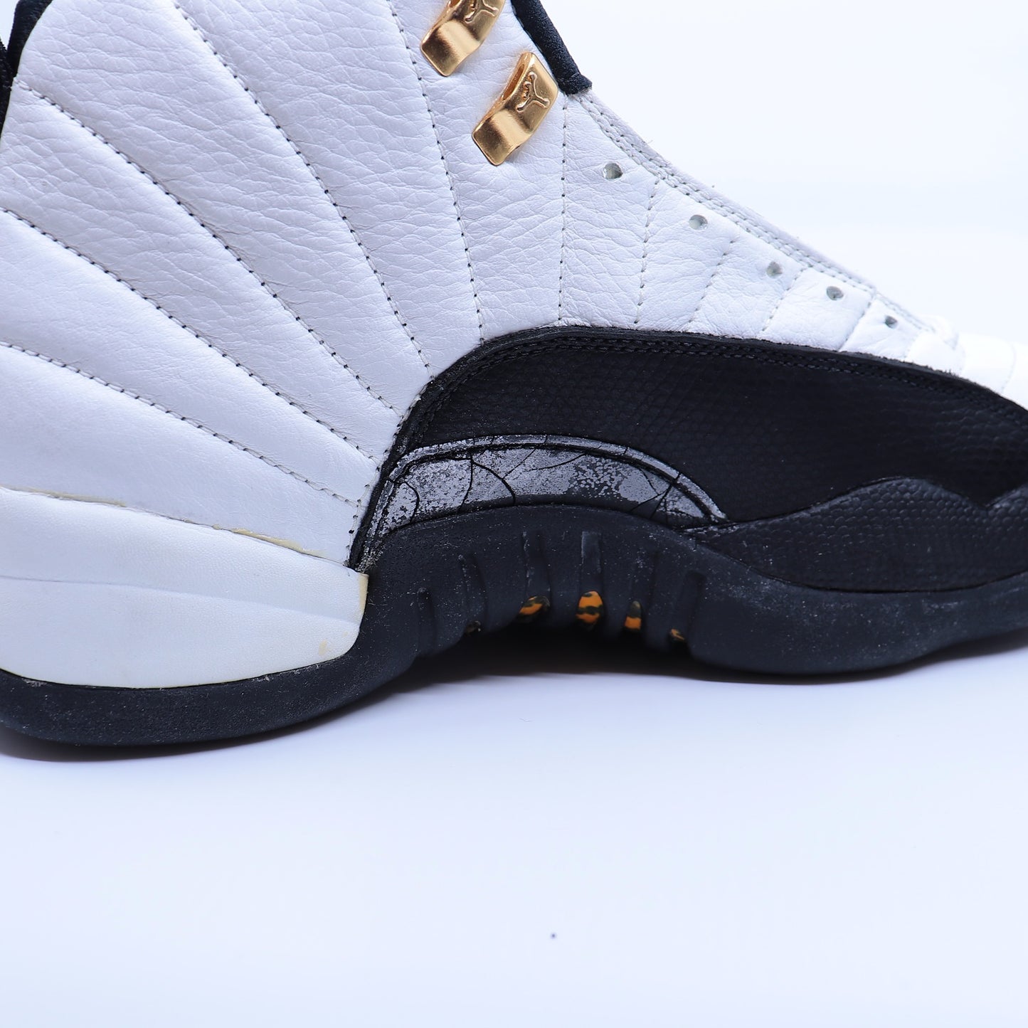 Air Jordan 12 Taxi OG 1996 Size 9.5