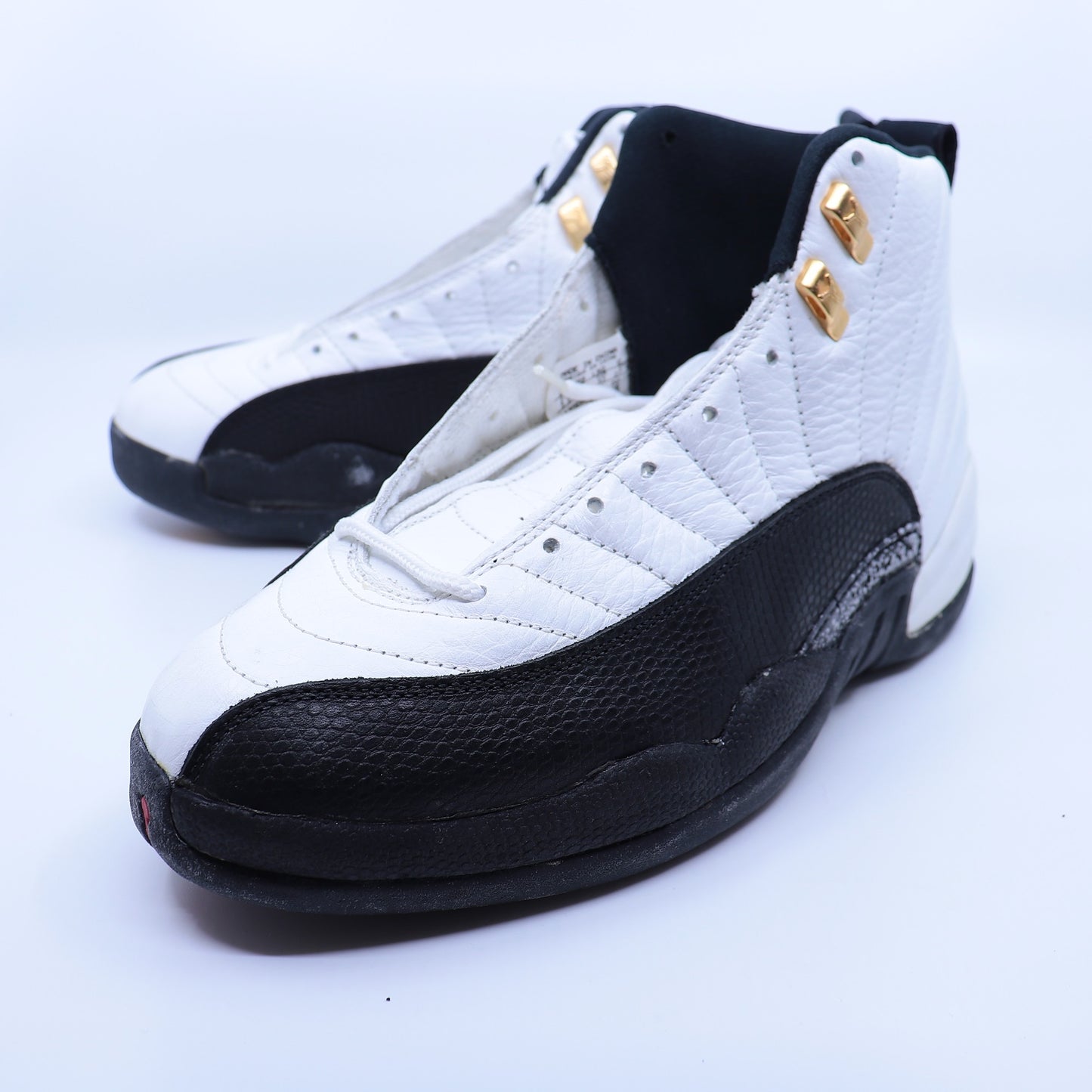 Air Jordan 12 Taxi OG 1996 Size 9.5
