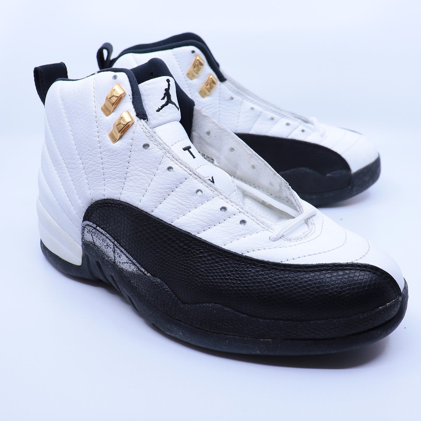 Air Jordan 12 Taxi OG 1996 Size 9.5